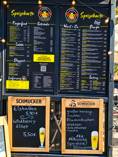 Speisekarten und Angebotstafeln bei Jills Wurstbruzzlerei