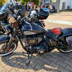 Schwarze Indian 116 mit Weißwandreifen beim Bikerfrühstück in Kronau